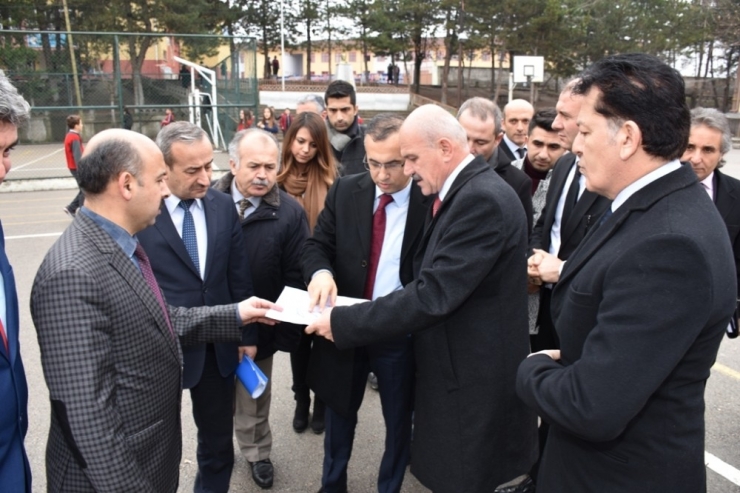 Vali Çeber Safranbolu’da İncelemelerde Bulundu