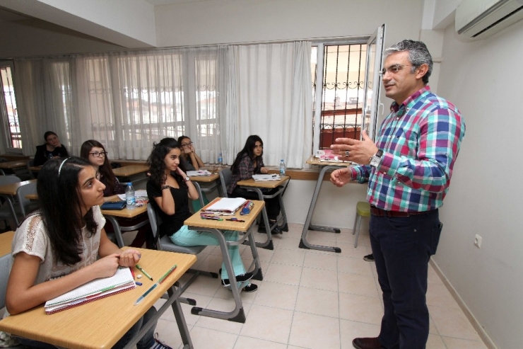 Öğrencilere Karne Hediyesi