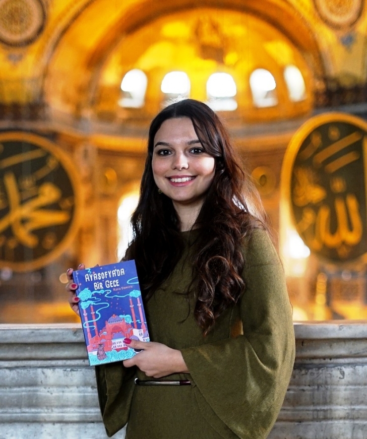 Marmarisli Genç Yazardan ‘Ayasofya’ Romanı