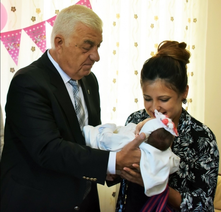 “Hoşgeldin Bebek” Projesi Sağlıklı Bebekler Yetişiyor