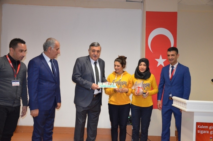 Rektör Taşaltın Lise Öğrencileriyle Buluştu