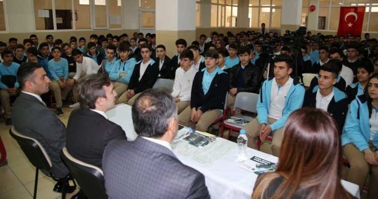 Siirt’te ‘Gençlik Buluşmaları’ Devam Ediyor