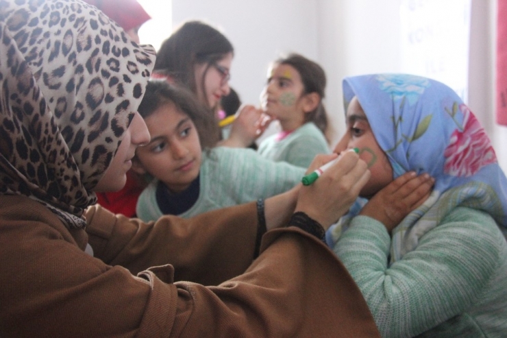 "Bingöl’de "Gülen Yüzler" Kampanyası