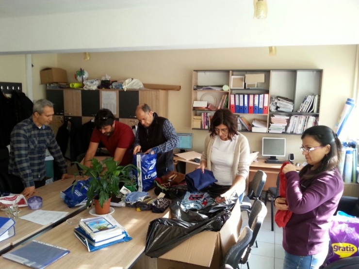 Burhaniye’de Liseli Gençlerle Örnek Dayanışma