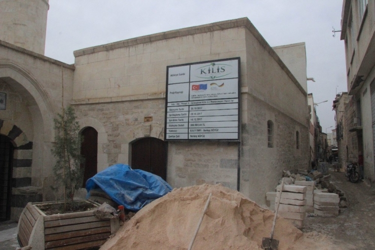 Kilis Belediyesine Ait Tarihi Evler Restore Ediliyor