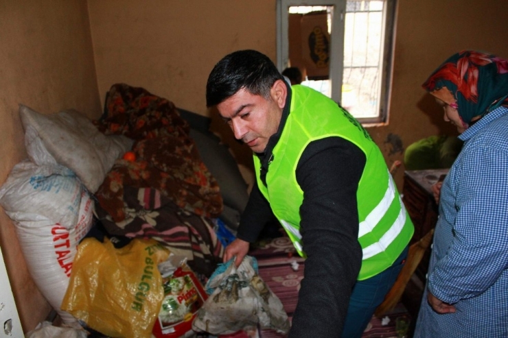 Çöp Evde 9 Kişi Yaşıyor