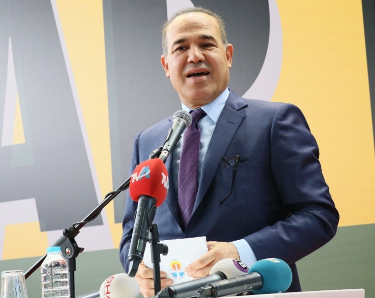 11. Çukurova Kitap Fuarı Kapılarını Açtı