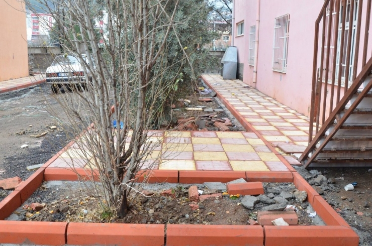 Türkoğlu Belediyesi’nin Eğitim Yatırımları Devam Ediyor