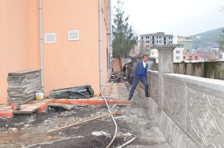 Türkoğlu Belediyesi’nin Eğitim Yatırımları Devam Ediyor