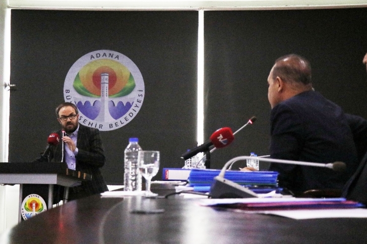 Adana Büyükşehir Belediyesi’nde ’Hizmet Sayısı’ Krizi