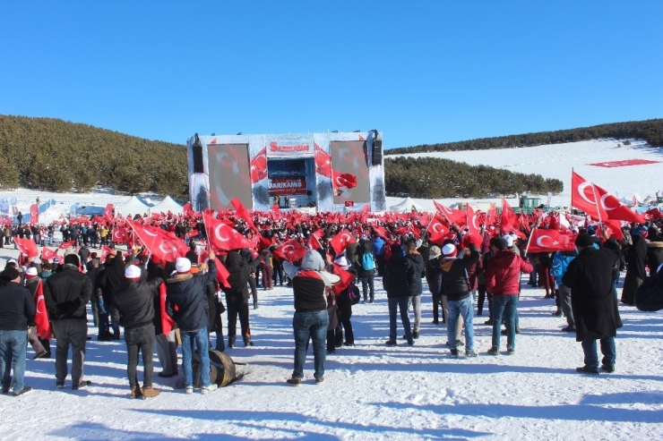 Ağrı Gençlik Merkezi, Bin Genç İle “Gençlik Şühedanın İzinde” Programına Katıldı