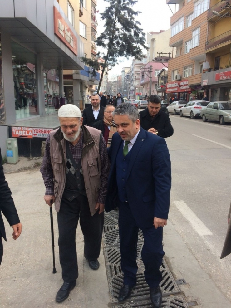 Ak Parti Sahaya İndi