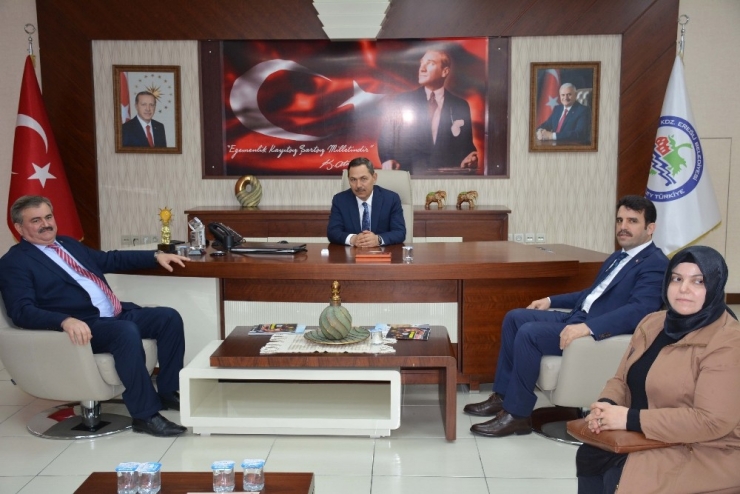 Çaturoğlu’ndan Başkan Uysal’a Ziyaret