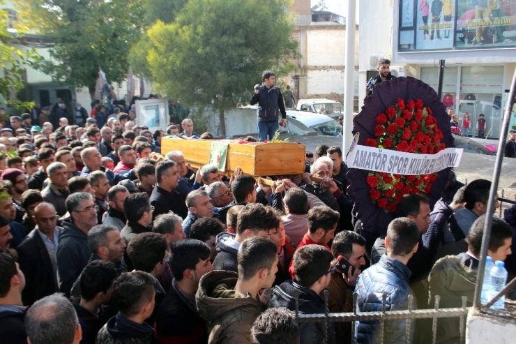 17 Yaşındaki Genç, Gözyaşları Arasında Son Yolculuğuna Uğurlandı