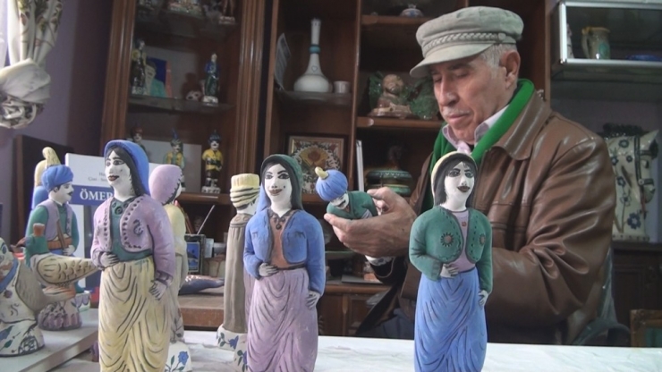 Çiniye Gönül Veren Bir Usta