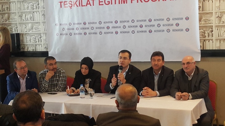 Öner: “Akif İnan’ın Sendikası, Asım’ın Neslinin İnşacısıyız”