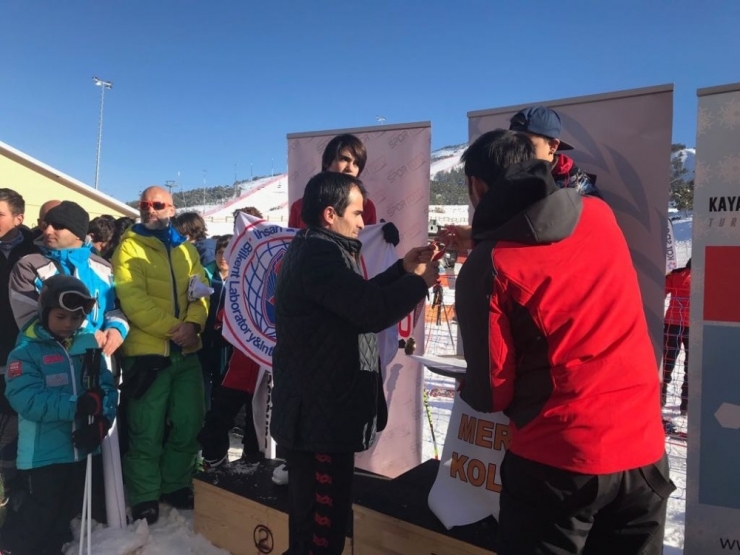 Kayağın Kalbi Erzurum’da Attı