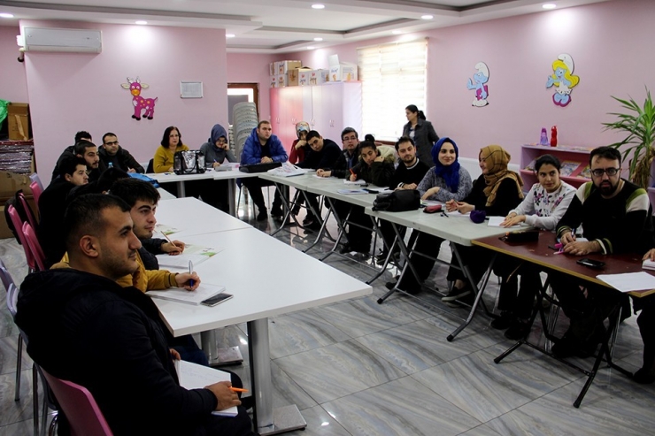 Engelli Adaylar Sınava Hazırlanıyor