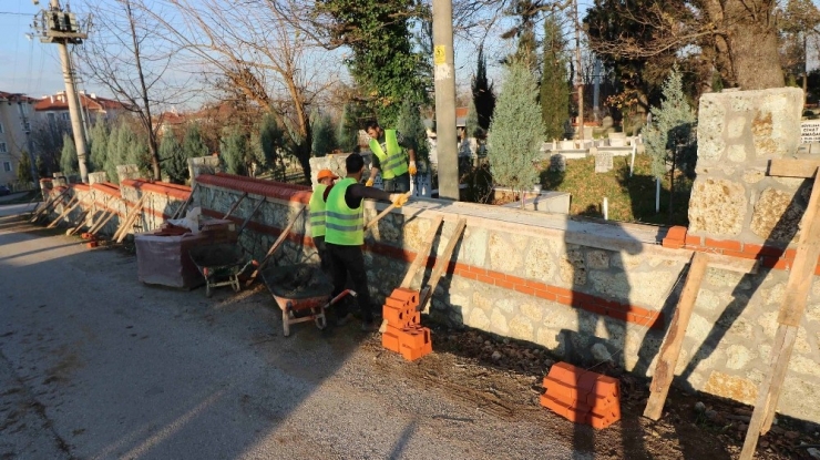 Kocaeli’de Mezarlıklar Yenileniyor