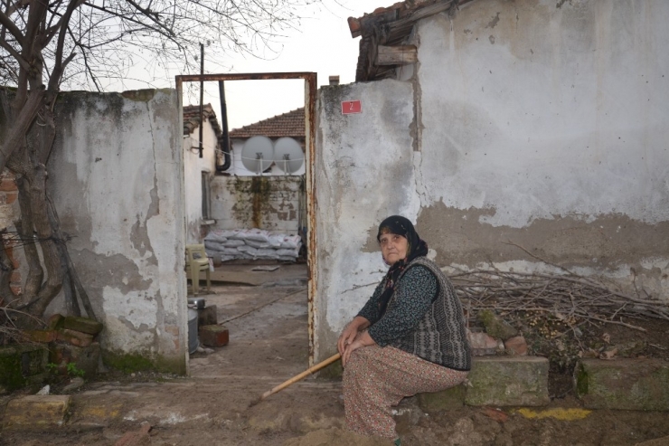 Ambulans Şoföründen Örnek Davranış