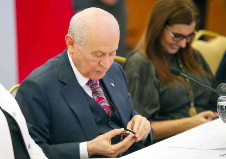 Bahçeli’den Karıştıranlar İçin ’Bozkurt’ Ve ’Heavy Metal’ İşareti