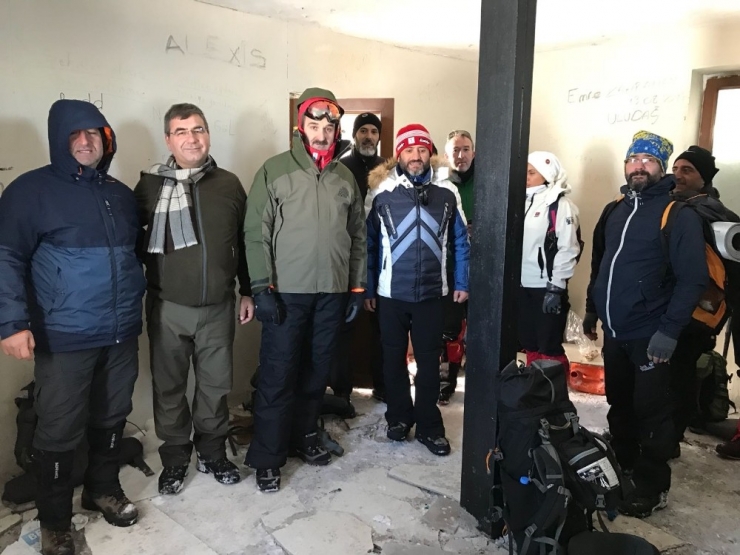 2500 Metrede Sıkıntıları Dinledi