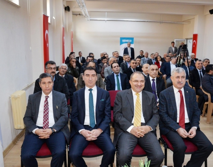 Yeşilyurt’ta 24 Bin 500 Öğrenciye Satranç Takımı