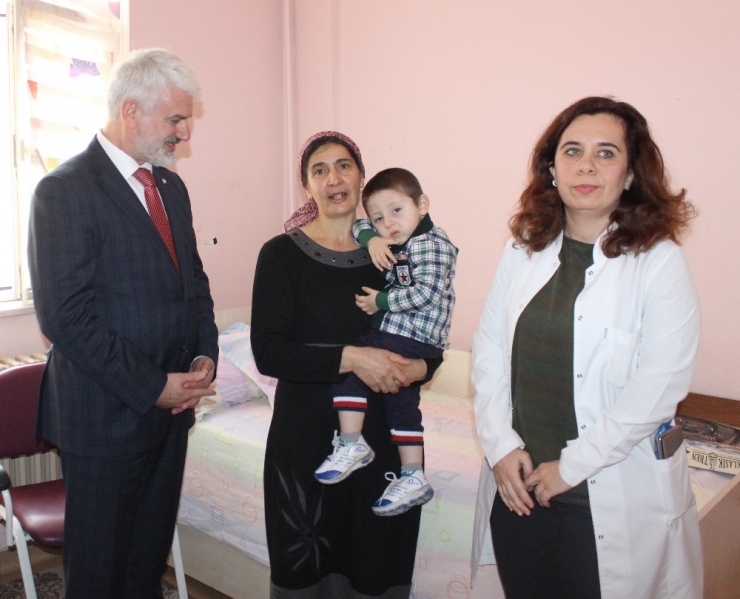 Türkiye Dünyadaki Türklere Sahip Çıkıyor