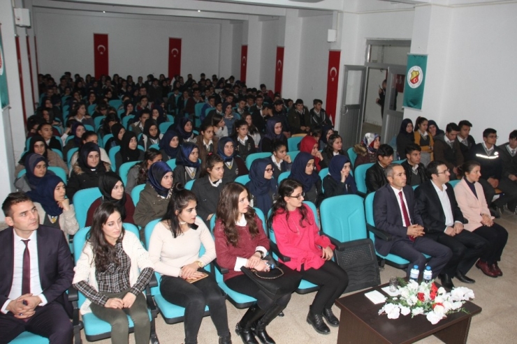 Malazgirt’te ‘Kariyer Günleri’ Etkinliği