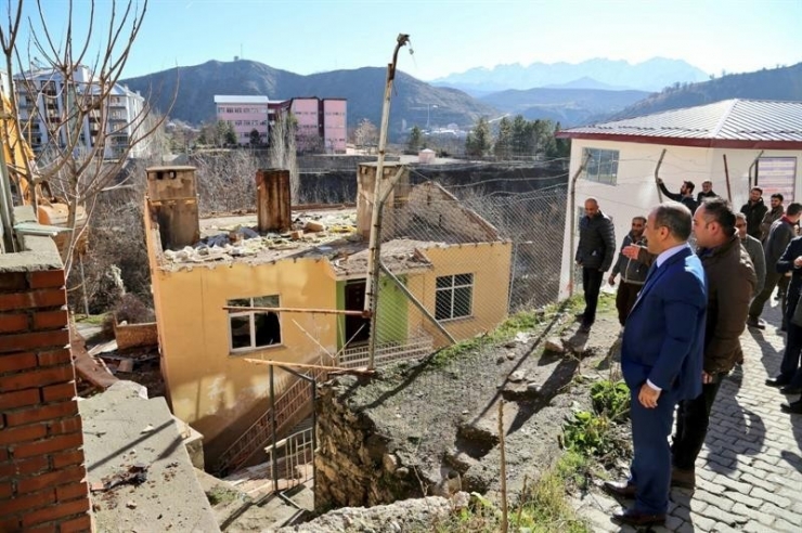 Tunceli’de 28 Metruk Bina Yıkıldı