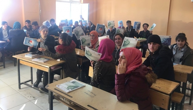 İstanbul’dan Hakkari’ye Kitap Desteği