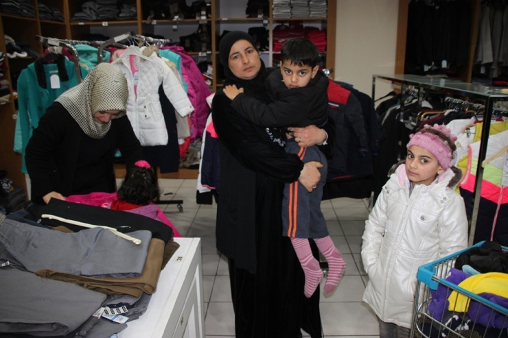 Suriyeli Muhammed’in Tekerlekli Sandalye Sevinci