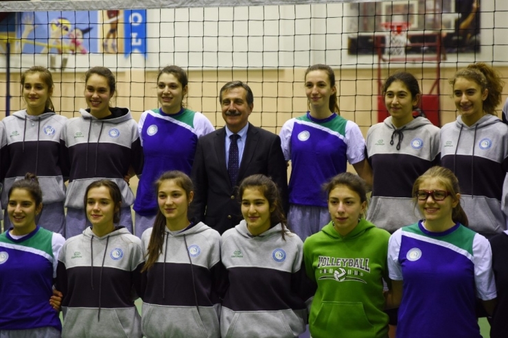 Başkan Ataç’tan Başarılı Sporculara Ziyaret