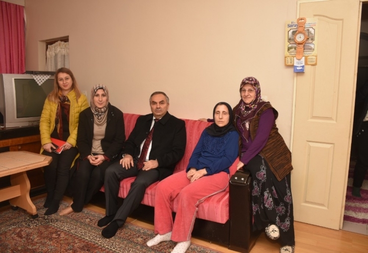 Başkan Ay, Hasta Ziyaretlerini Sürdürüyor