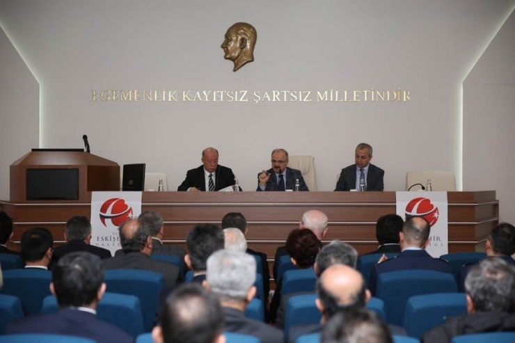 Eskişehir’de Sürekli İşçi Kadrolarına Geçiş İşlemleri Hakkında Bilgilendirme Toplantısı Yapıldı