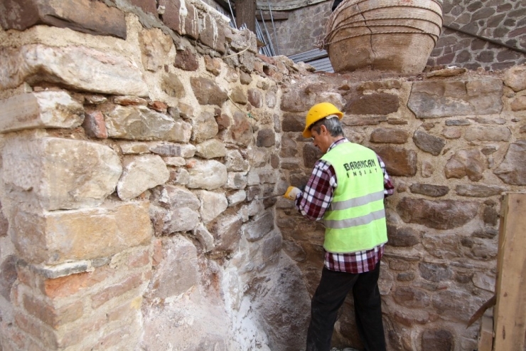 Pembe Köşk Özüne Dönecek