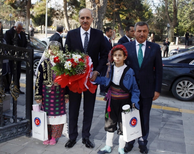 Bakan Kurtulmuş: "Erken Rezervasyonda Yüzde 40 Artış Var"