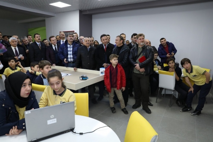 Laboratuvar Ve Teknoloji Sınıfı Hizmete Girdi