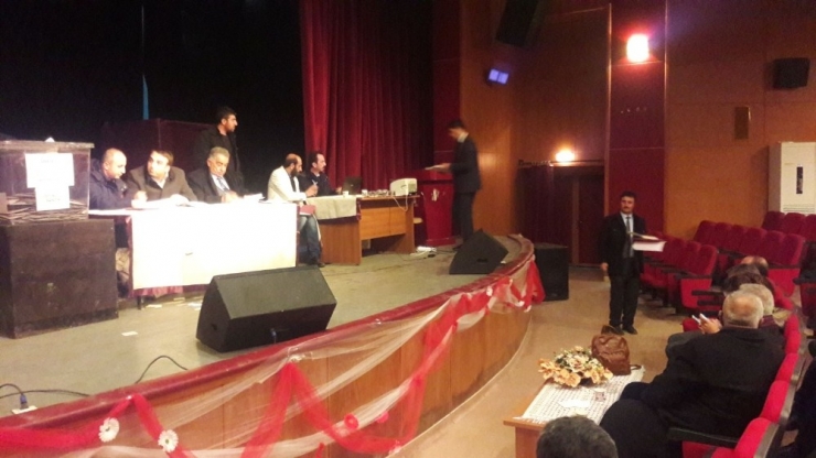 Başkan Şeker Güven Tazeledi