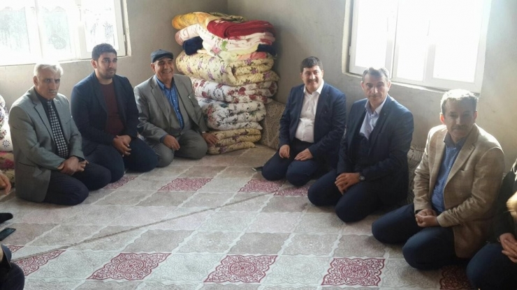 Ak Parti’den Köy Ziyareti