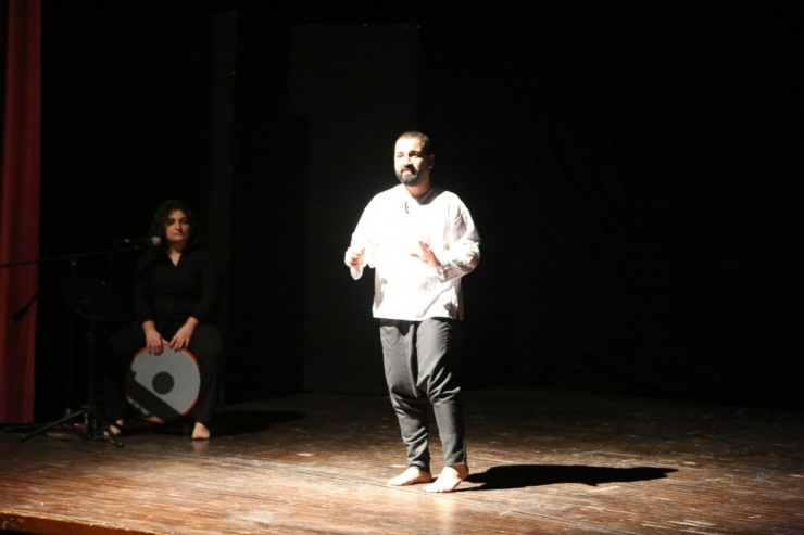 Mardin’de Müzikli Anlatı Oyunu İlgiyle İzlendi