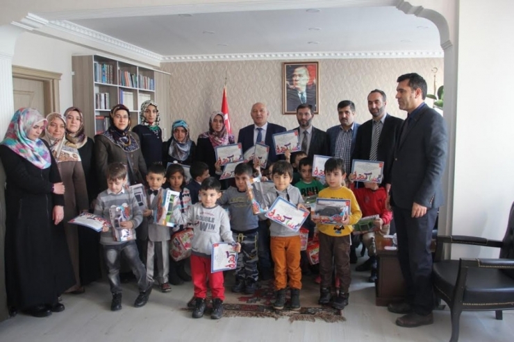 Ağrılı Minikler İl Müftüsü Gemici’yi Ziyaret Etti