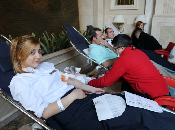 Elite World’den Kan Bağışına Destek