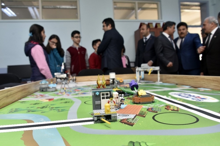 Gümüşhane’de 3 Bin Öğrenci Kodlama Eğitiminden Geçiyor