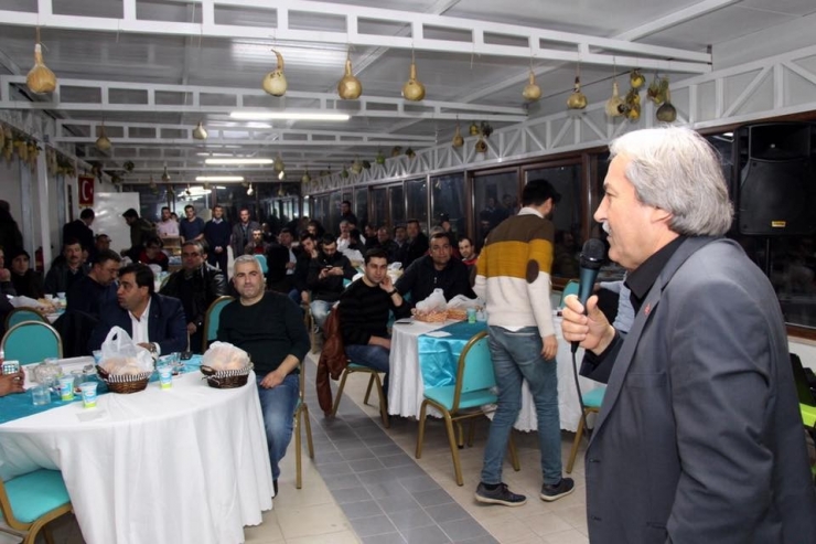 Başkan Şahin, Belediye Personeliyle Yemekte Buluştu