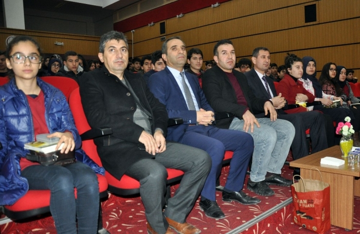 Midyat’ta ‘Yazar-öğrenci’ Buluşmaları Başladı