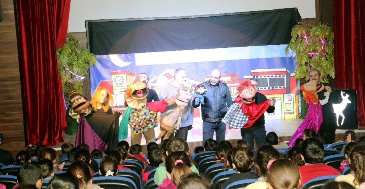 Şehir Tiyatrosu Aydınlılarla Buluşuyor