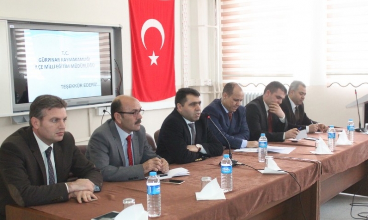 Gürpınar’da ‘Eğitim Değerlendirme’ Toplantısı