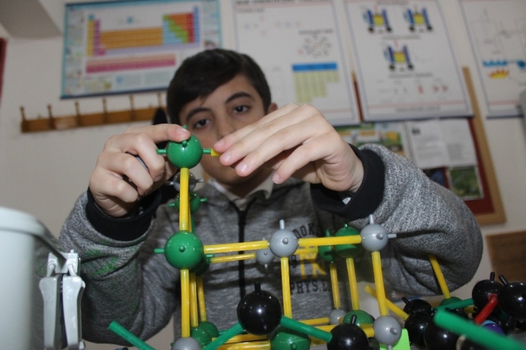 Türkiye’nin Geleceğine Yön Verecek Çocuklar Bilim Sanat Merkezinde Yetişiyor