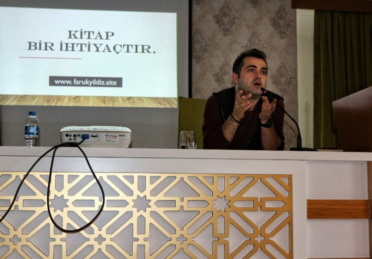 Faruk Yıldız: “Bir Cümle Hayatınızı Değiştirebilir, O Cümleyi Bulmak İçin Okuyun”